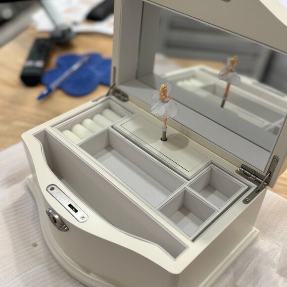 Wooden Jewelry Box - NIB - Adeline - Picture 4 of 6